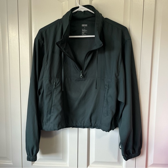 Girlfriend Collective Green Huddle Cropped Windbreaker Pullover Hooded Jacket